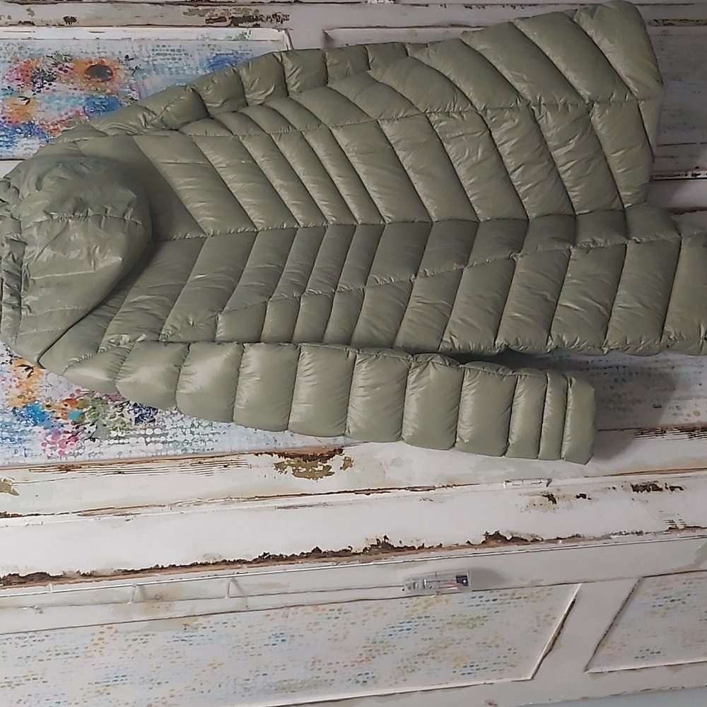 Packable Puffer Coat - Picture 11 of 11